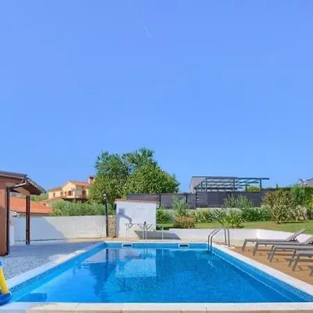 Villa John Pula Buitenkant foto