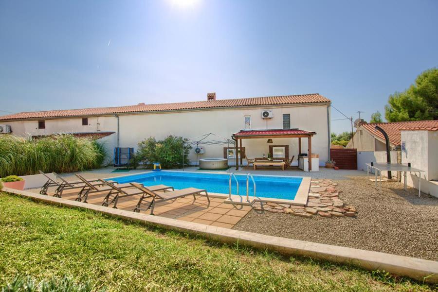 Villa John